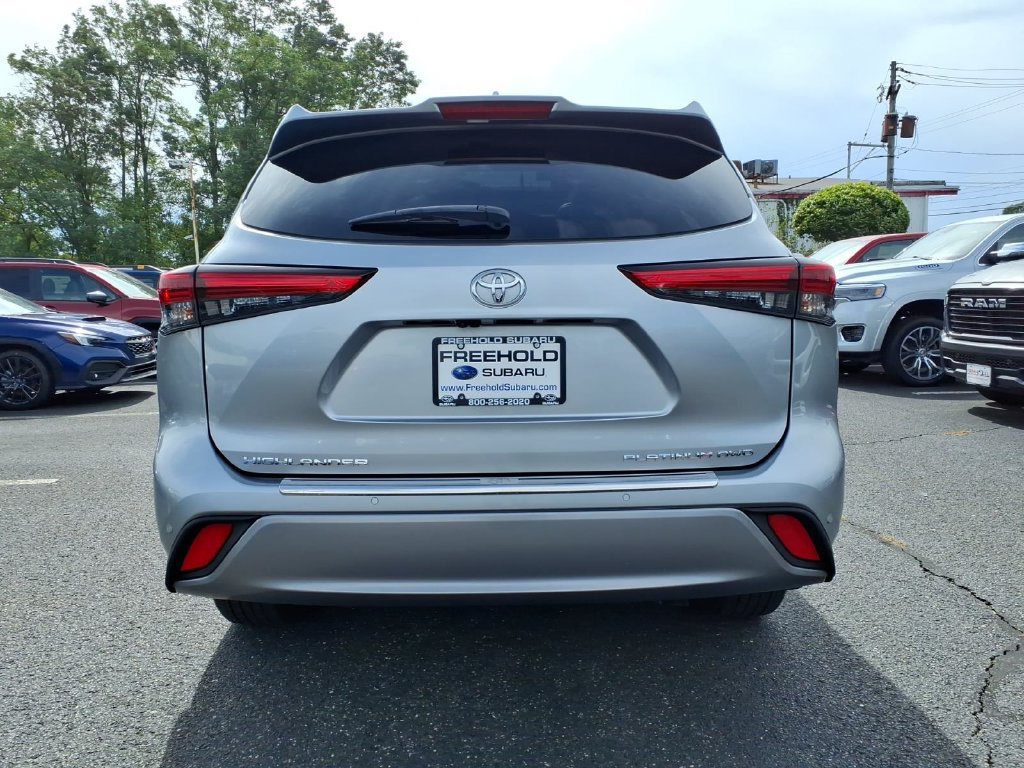 Used 2023 Toyota Highlander Platinum AWD/4WD image 21