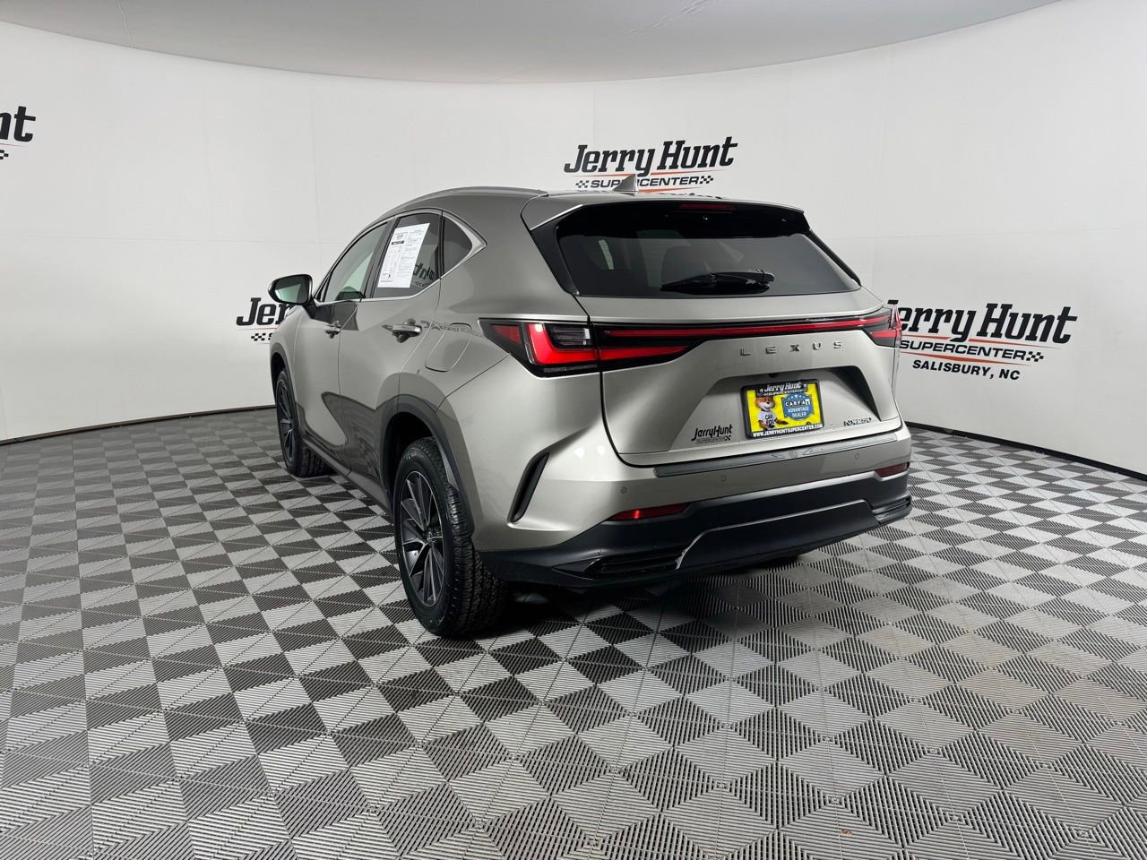 Used 2024 Lexus NX 250 250 Premium image 9