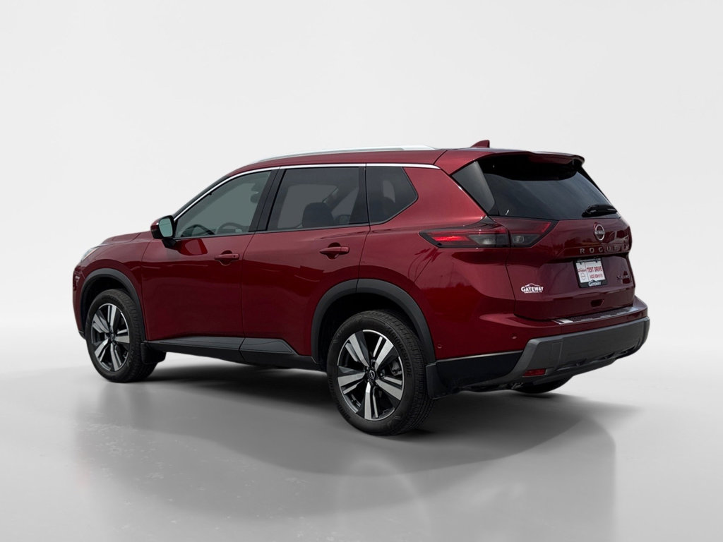 Used 2024 Nissan Rogue SL image 4