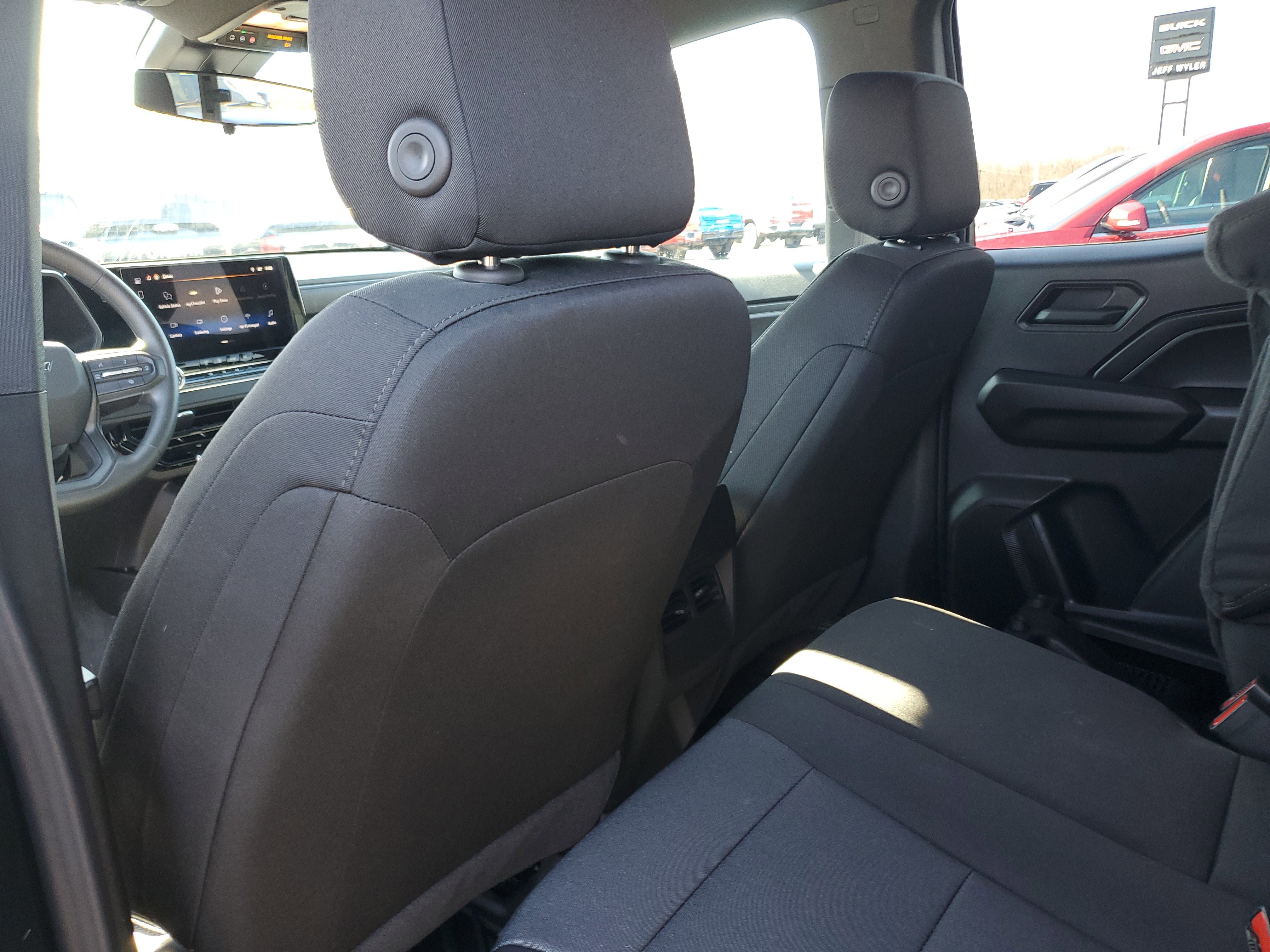 Used 2026 Chevrolet Colorado W/T w/ WT Custom Package image 29