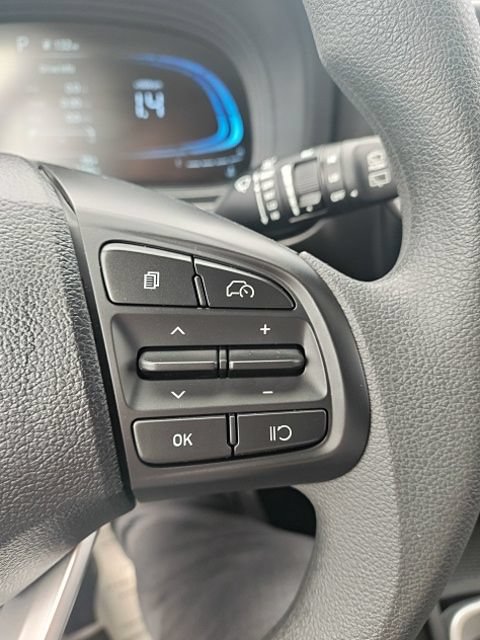 Certified 2026 Hyundai Venue SE FWD image 20