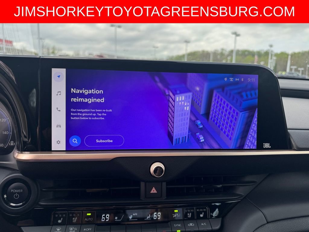 Used 2023 Toyota Crown Platinum image 19