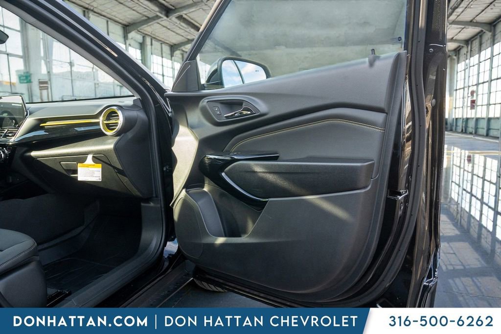 New 2026 Chevrolet Trax ACTIV w/ Driver Confidence Package image 24
