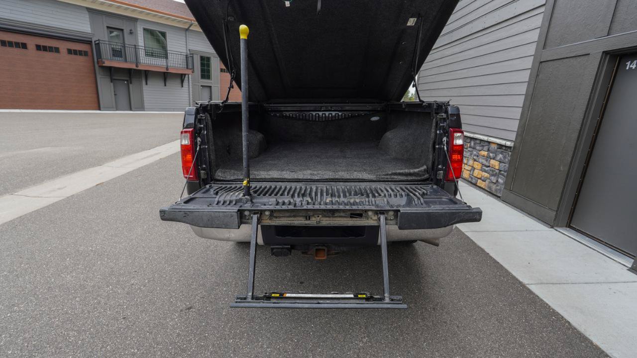 Used 2015 Ford F350 Lariat w/ Lariat Ultimate Package AWD/4WD image 8