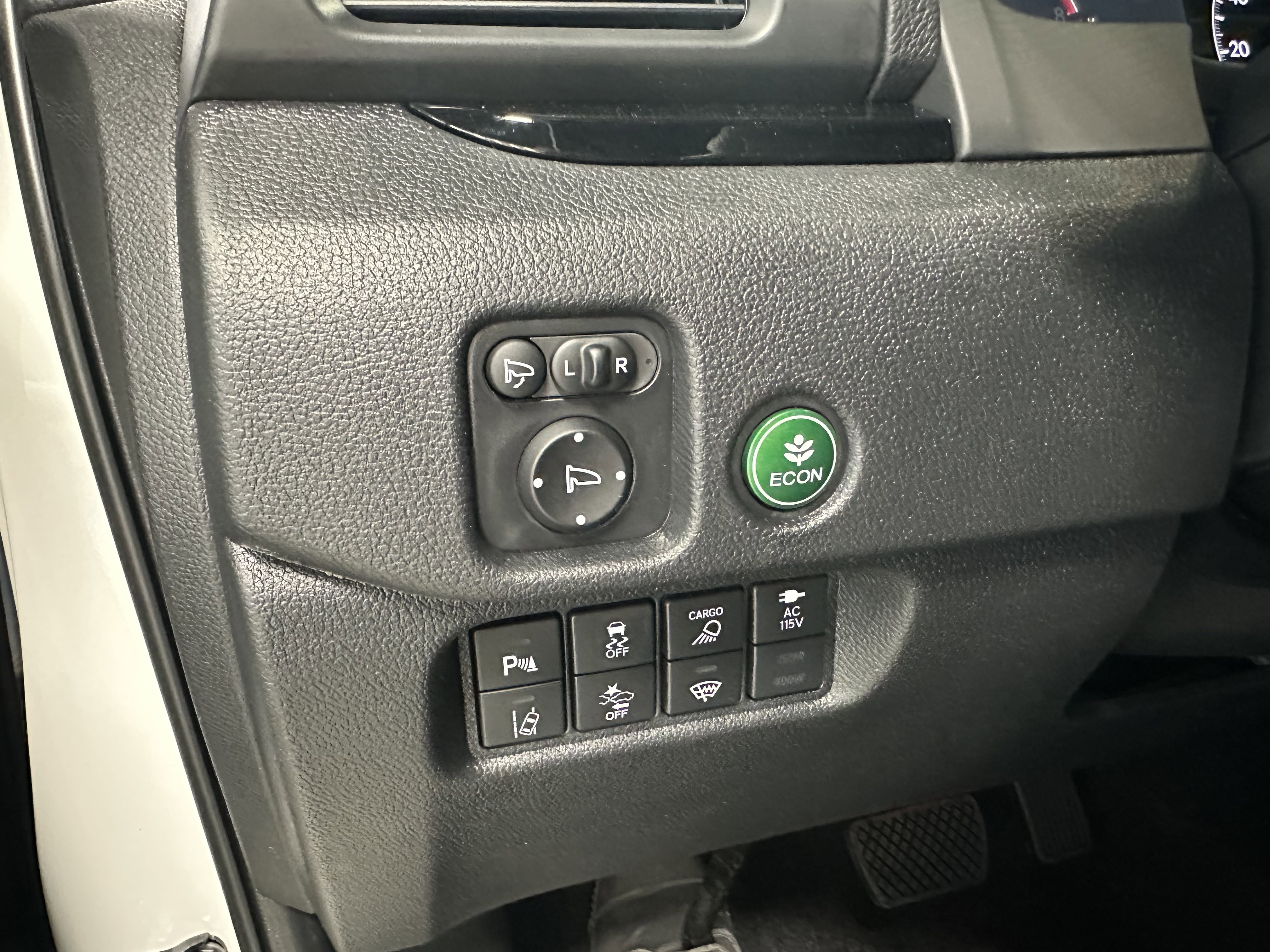 New 2026 Honda Ridgeline Black Edition image 19