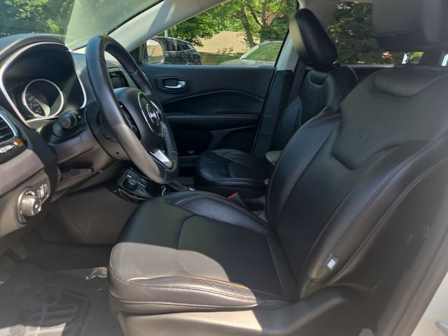Used 2018 Jeep Compass Limited w/ Navigation Group AWD/4WD image 11