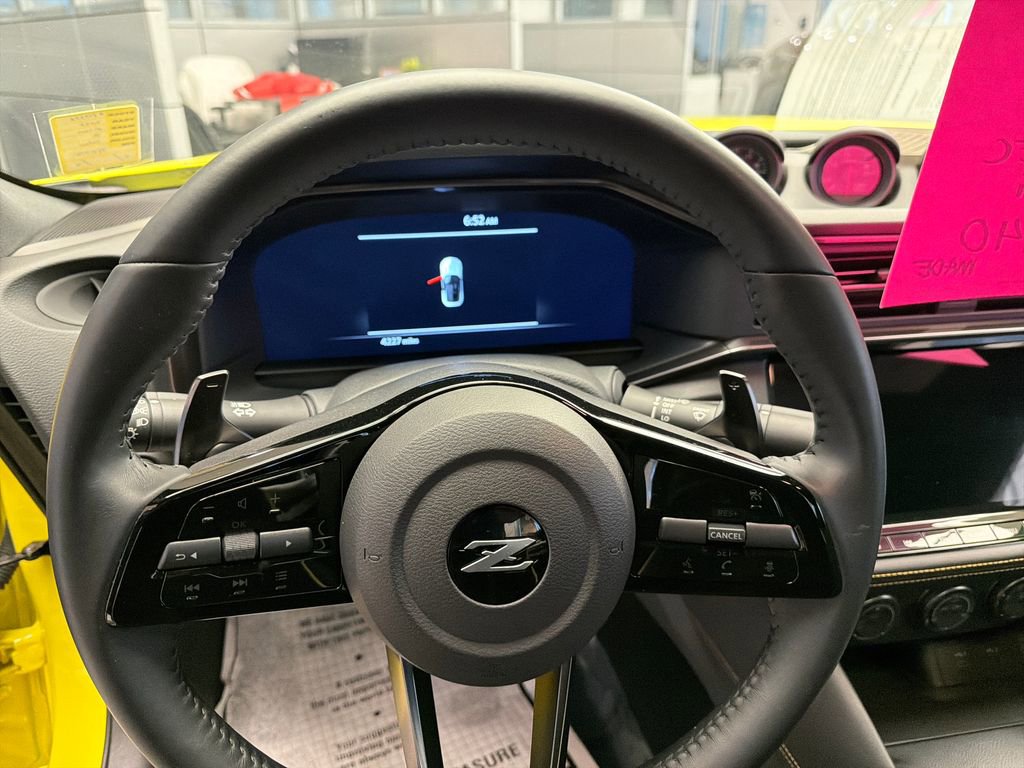 Used 2023 Nissan Z w/ Floor Mat Package (L93) RWD image 13
