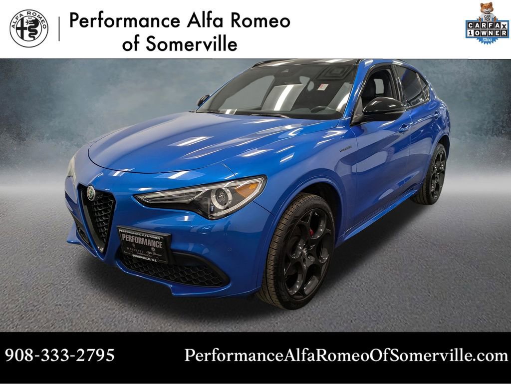 Used 2023 Alfa Romeo Stelvio Veloce AWD/4WD image 1
