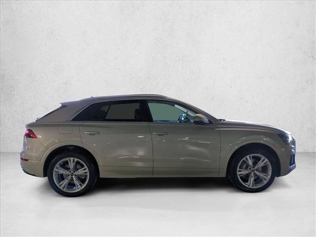 Used 2023 Audi Q8 Premium AWD/4WD image 4