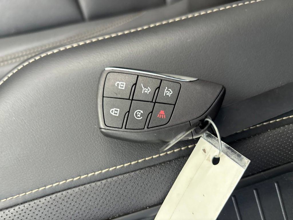 Used 2023 GMC Yukon SLT w/ SLT Luxury Package AWD/4WD image 36