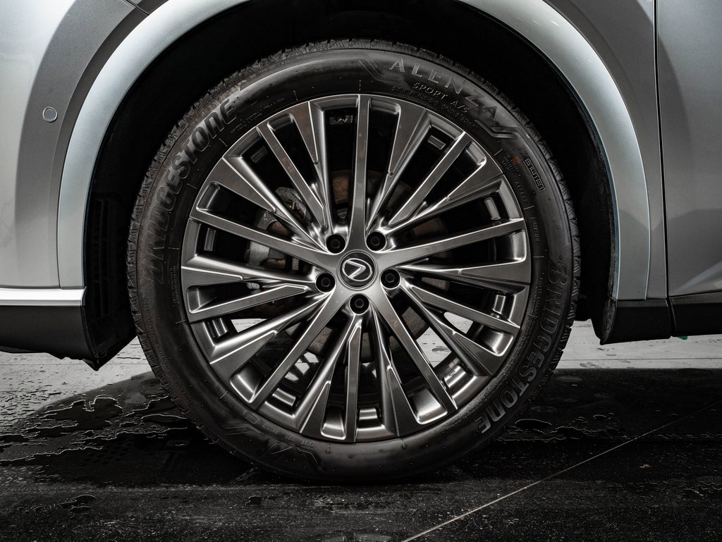 Certified 2024 Lexus RX 350 w/ Convenience Package image 13