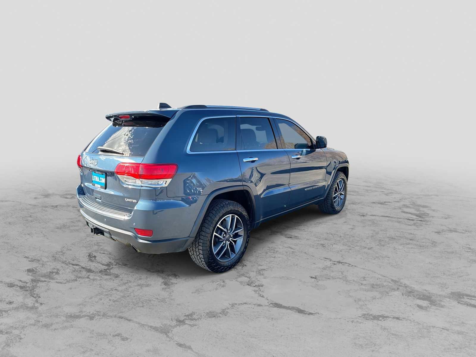 Certified 2019 Jeep Grand Cherokee Limited w/ Luxury Group II image 8