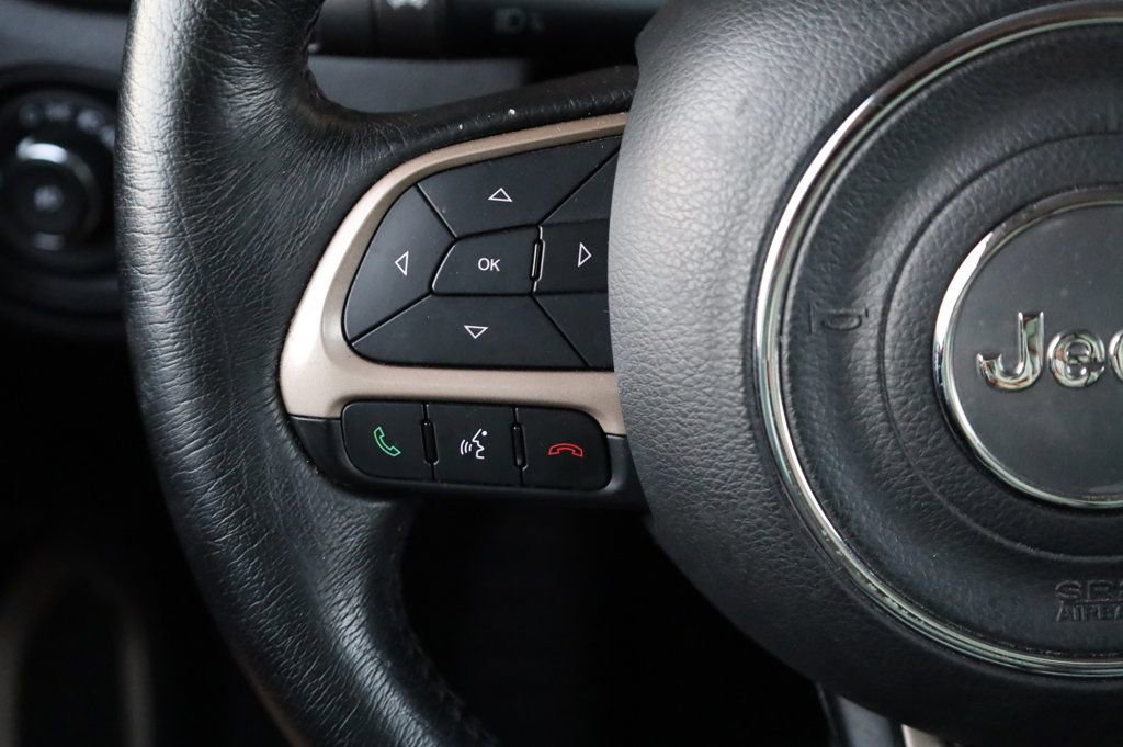 Used 2015 Jeep Renegade Latitude image 26