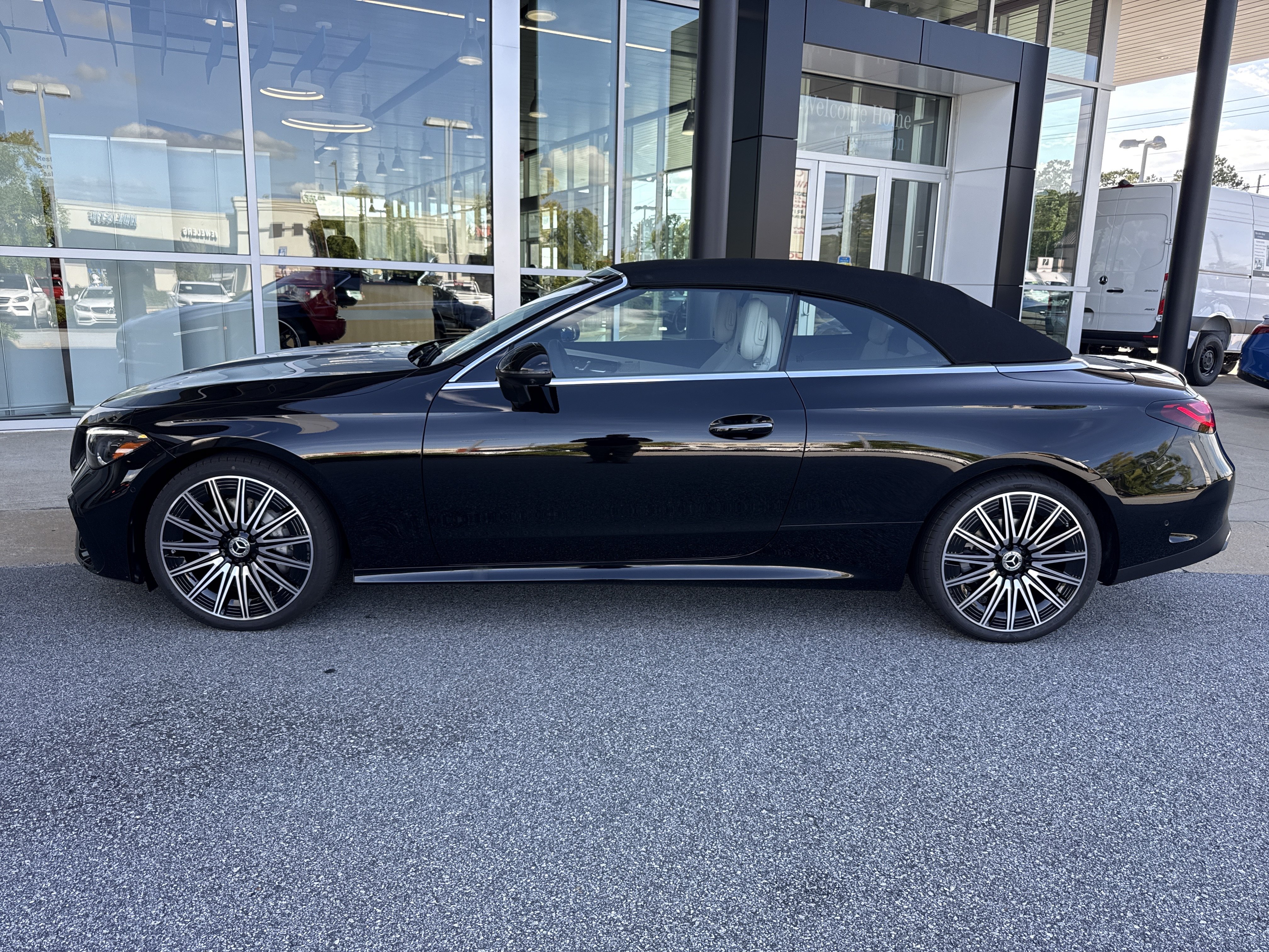 New 2027 Mercedes-Benz CLE 300 4MATIC Cabriolet image 2