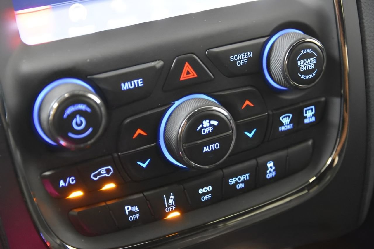 Used 2020 Dodge Durango R/T w/ Technology Group image 27