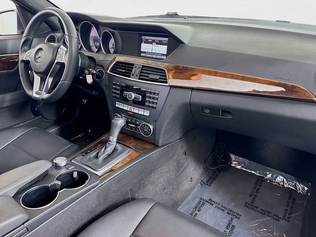 Used 2014 Mercedes-Benz C 250 Sedan image 29