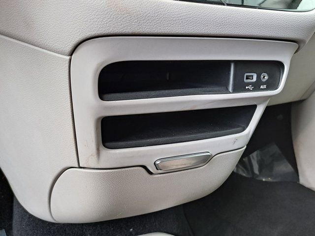 Used 2024 Kia Carnival LX FWD image 17