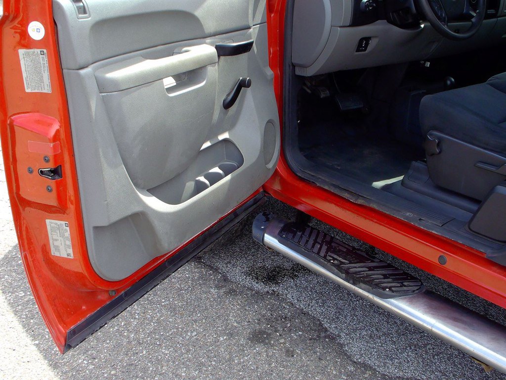 Used 2013 Chevrolet Silverado 3500 W/T w/ Snow Plow Prep Package AWD/4WD image 5