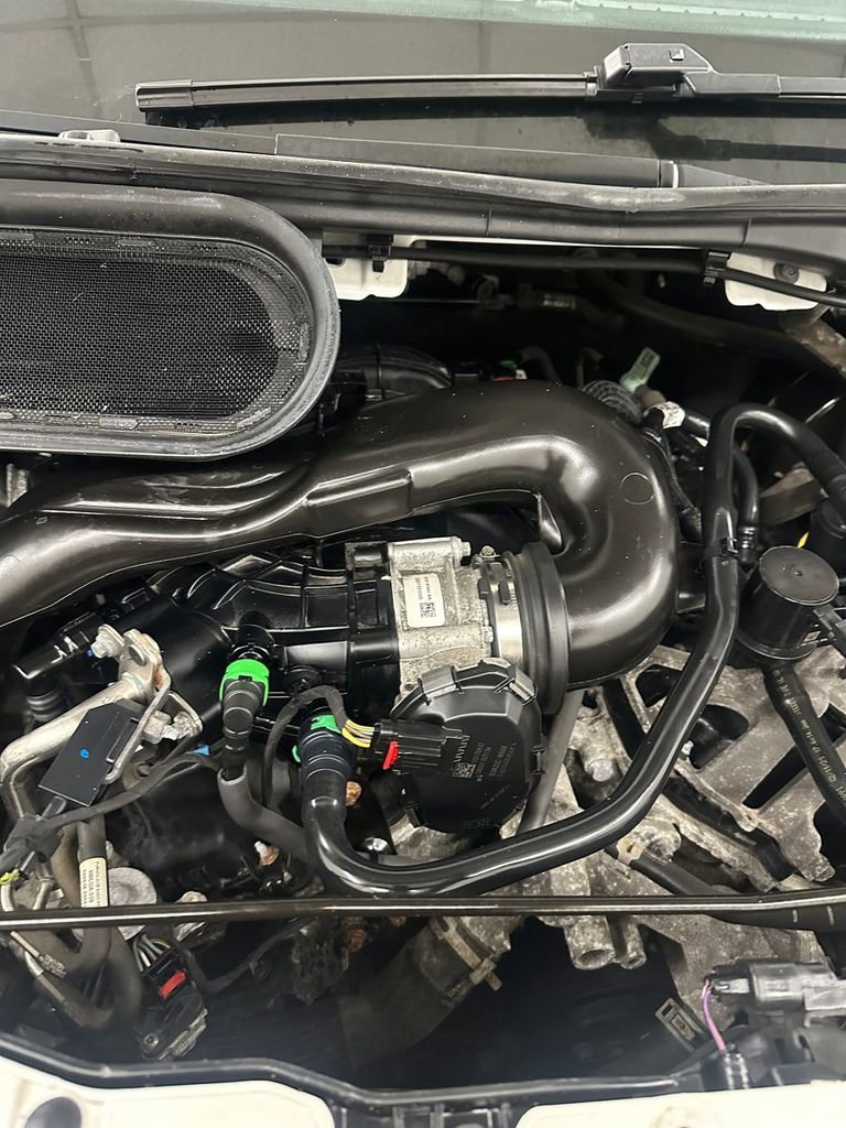 Used 2020 Ford Transit 250 Low Roof image 7