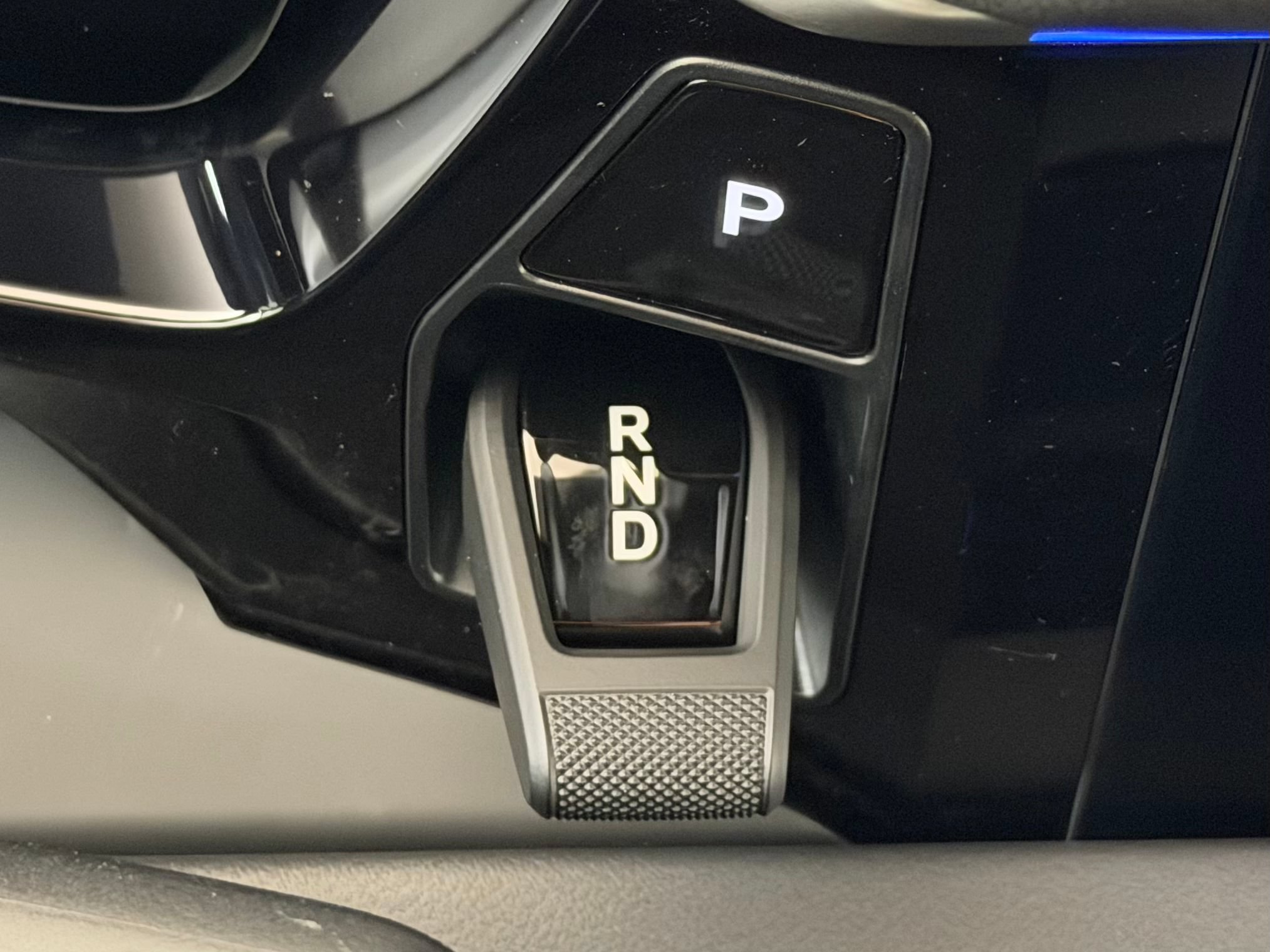 Used 2026 Porsche Macan Electric RWD image 24