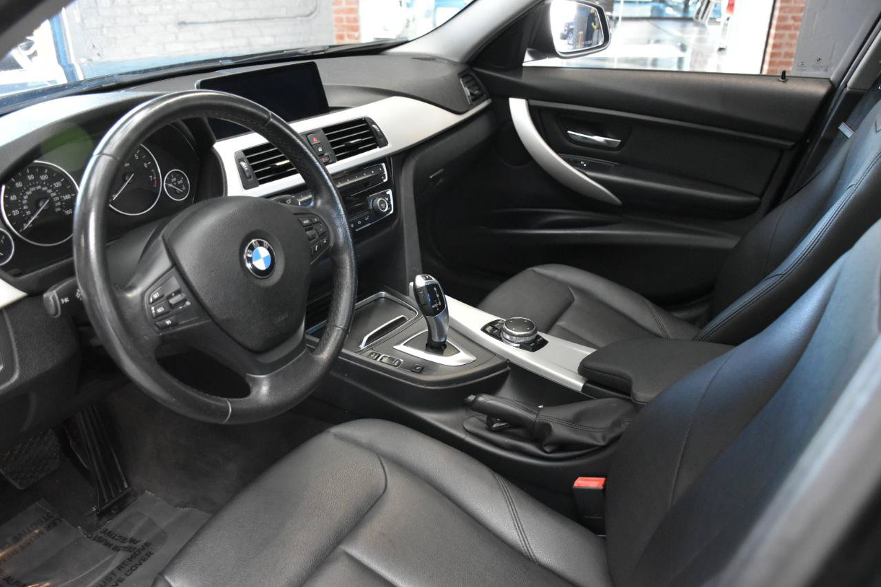 Used 2016 BMW 320i xDrive Sedan AWD/4WD image 29