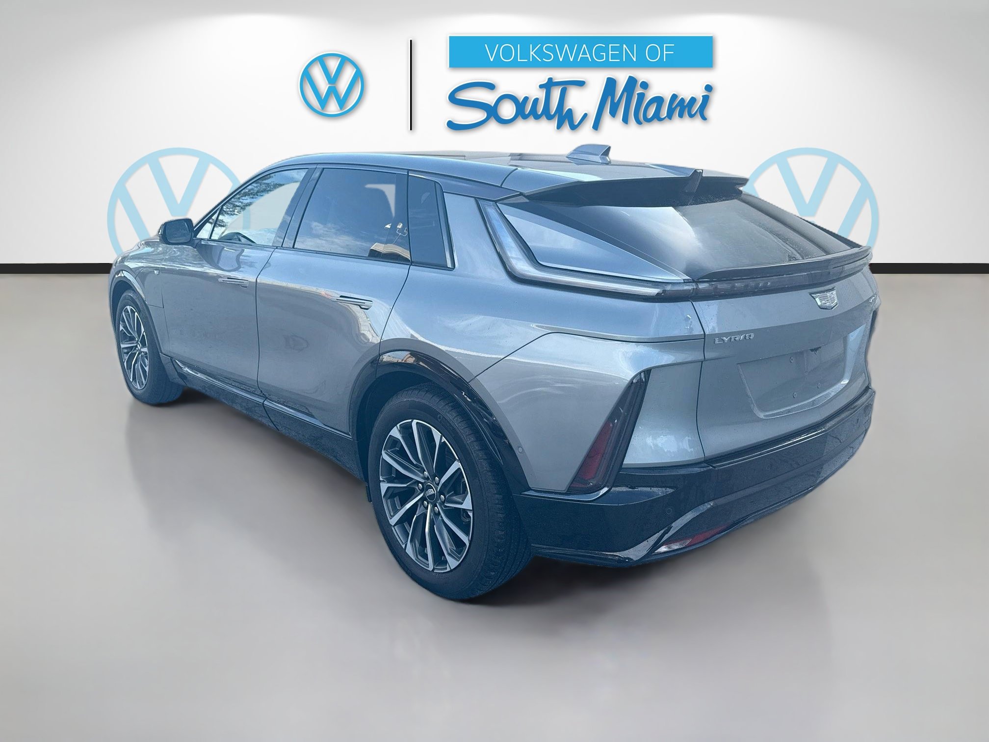 Used 2024 Cadillac Lyriq Sport RWD image 5