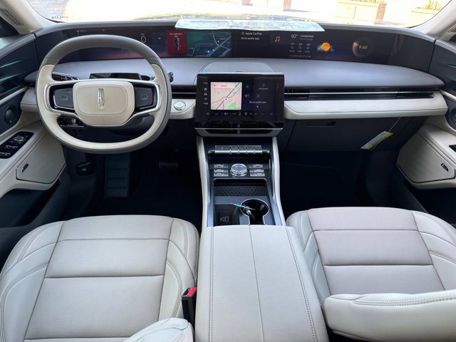 New 2025 Lincoln Nautilus Premier w/ Equipment Group 102A image 24