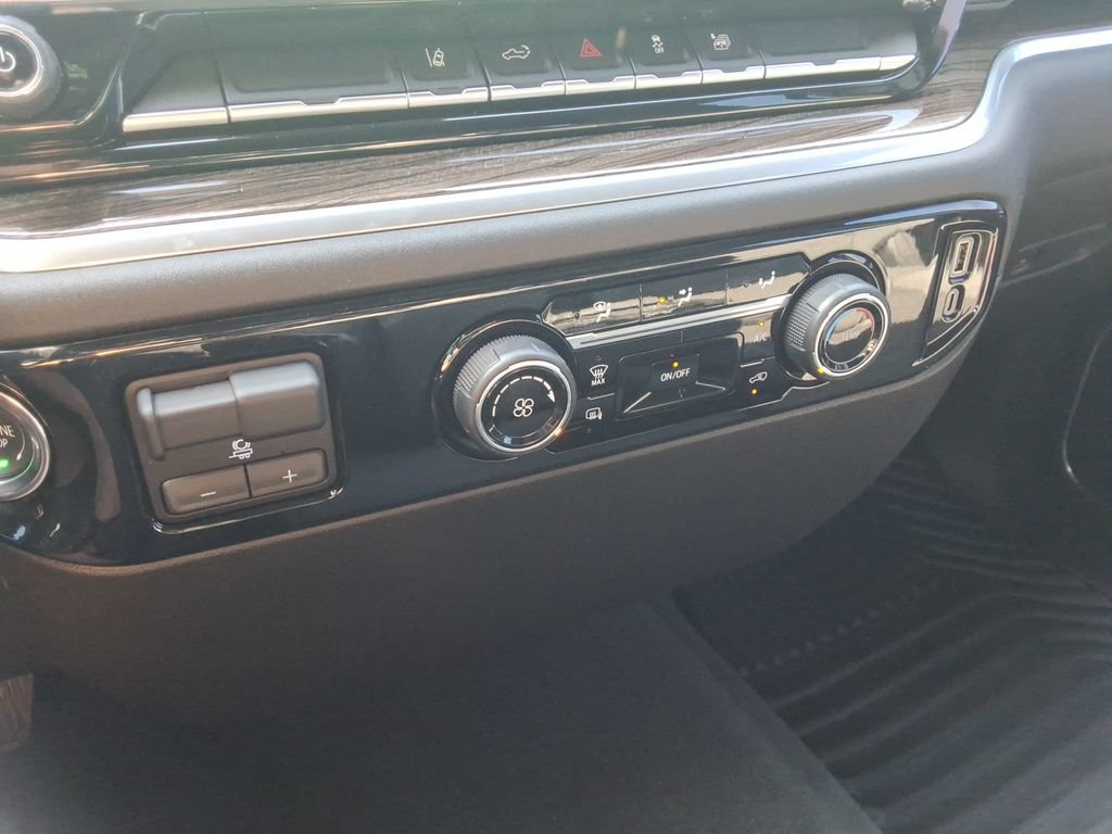 Certified 2025 Chevrolet Silverado 3500 LT AWD/4WD image 34
