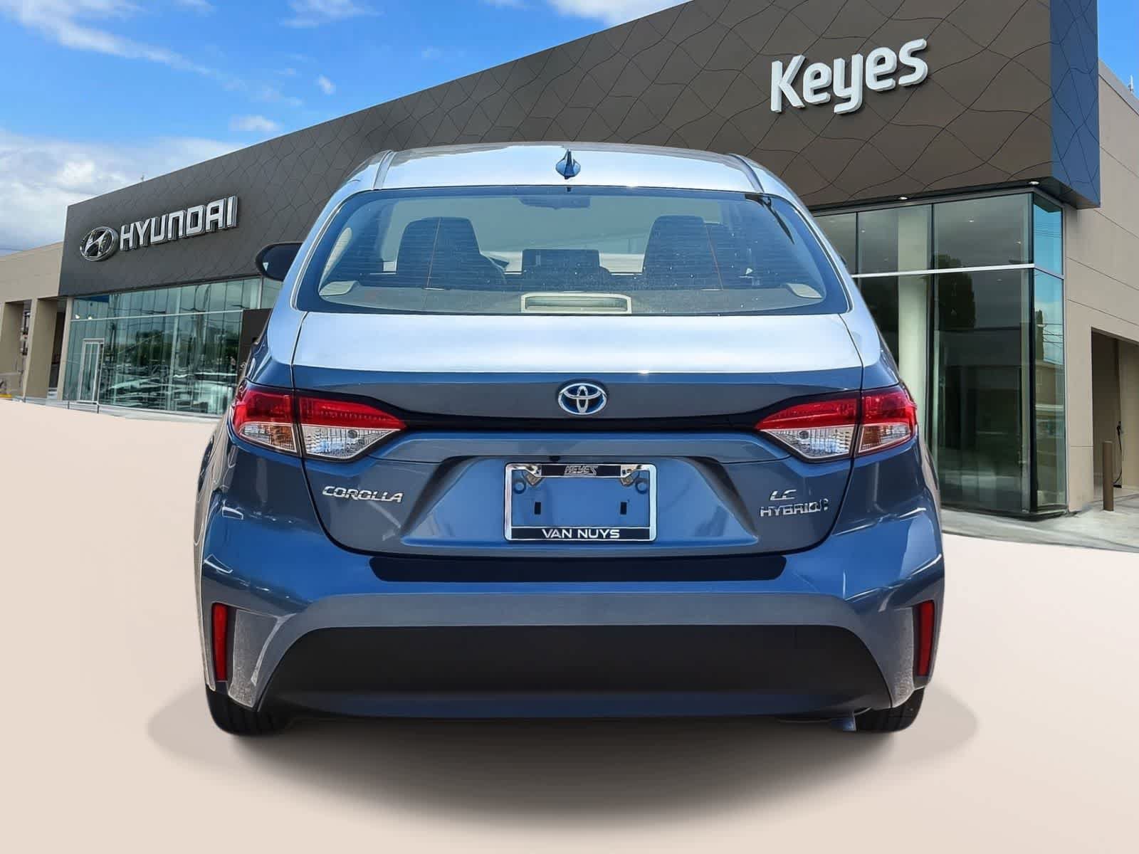 Used 2023 Toyota Corolla LE w/ Carpet Mat Package (TMS) FWD image 6