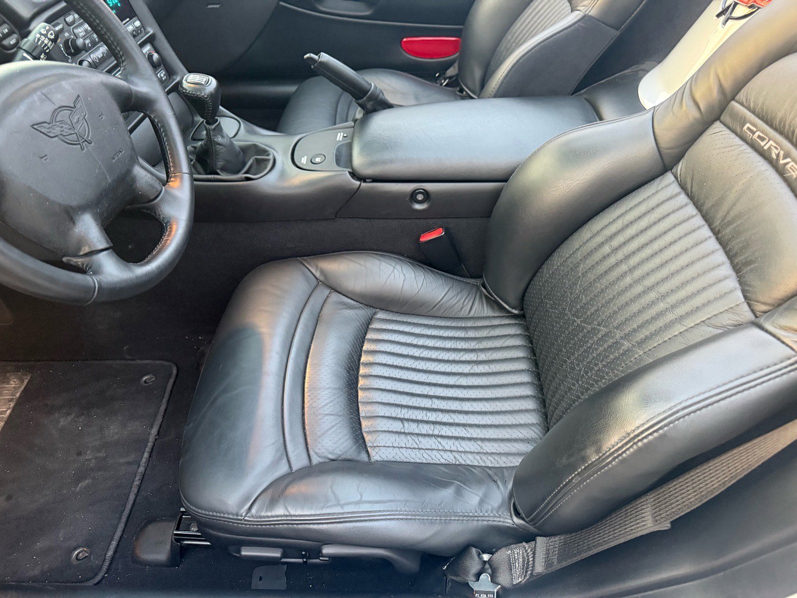 Used 2002 Chevrolet Corvette Convertible w/ Preferred Equipment Group1 RWD image 30