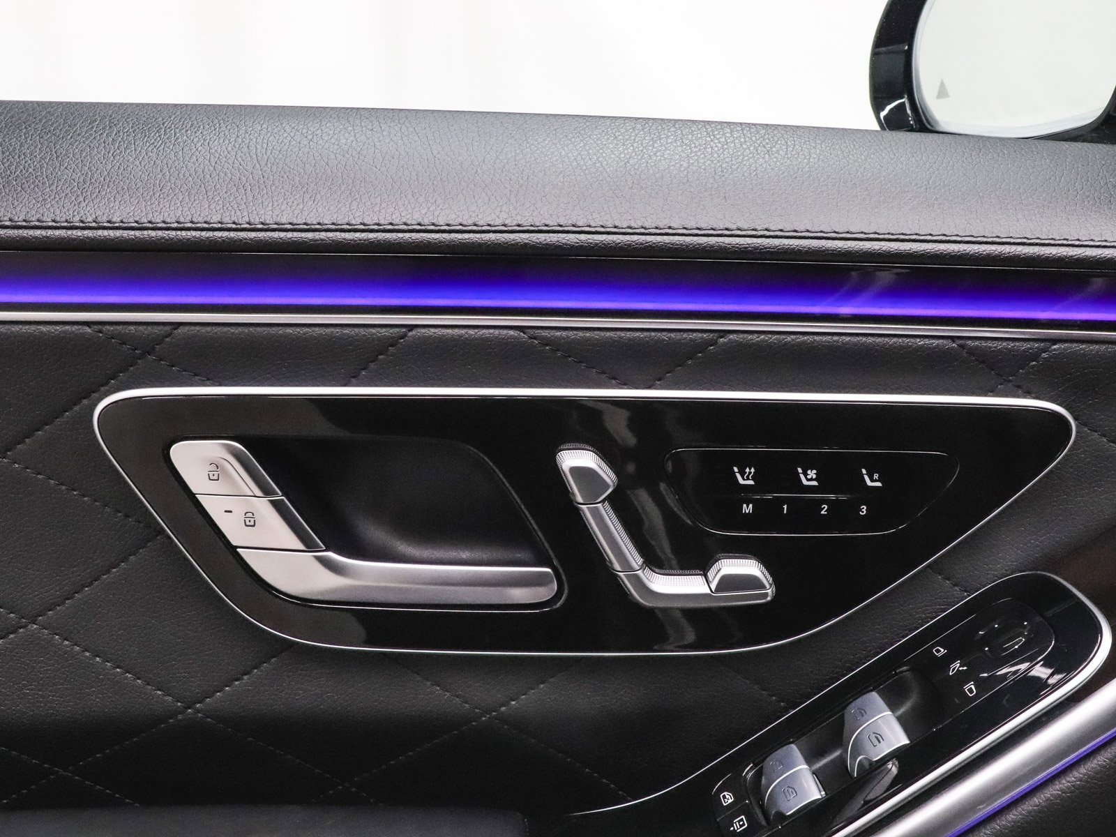 Used 2025 Mercedes-Benz S 580 4MATIC Sedan image 13