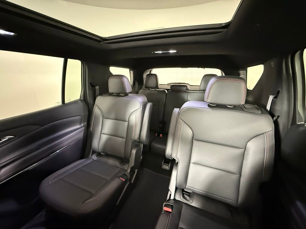 New 2026 Chevrolet Traverse Z71 w/ Driver Confidence Package image 30