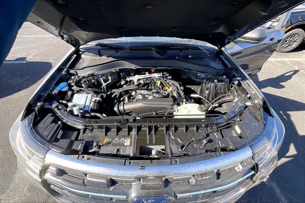 New 2026 Ford Explorer Active image 11