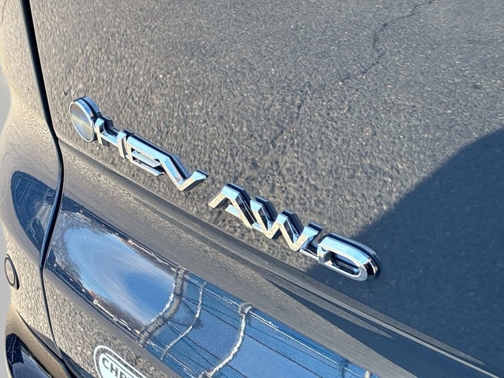 Used 2025 Toyota Crown Signia w/ Advanced Technology Package image 12