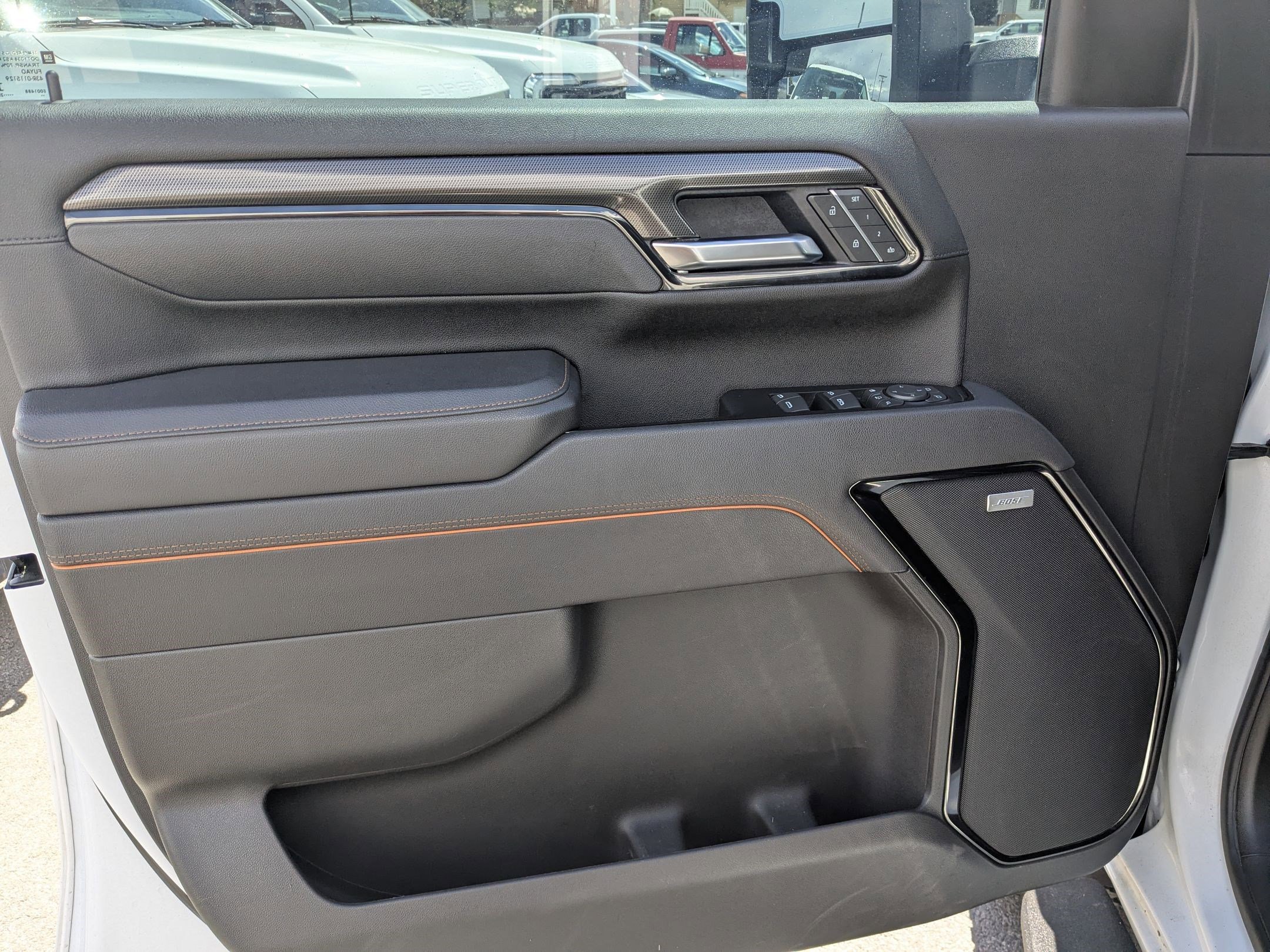 Used 2025 GMC Sierra 3500 AT4 w/ AT4 Preferred Package AWD/4WD image 16