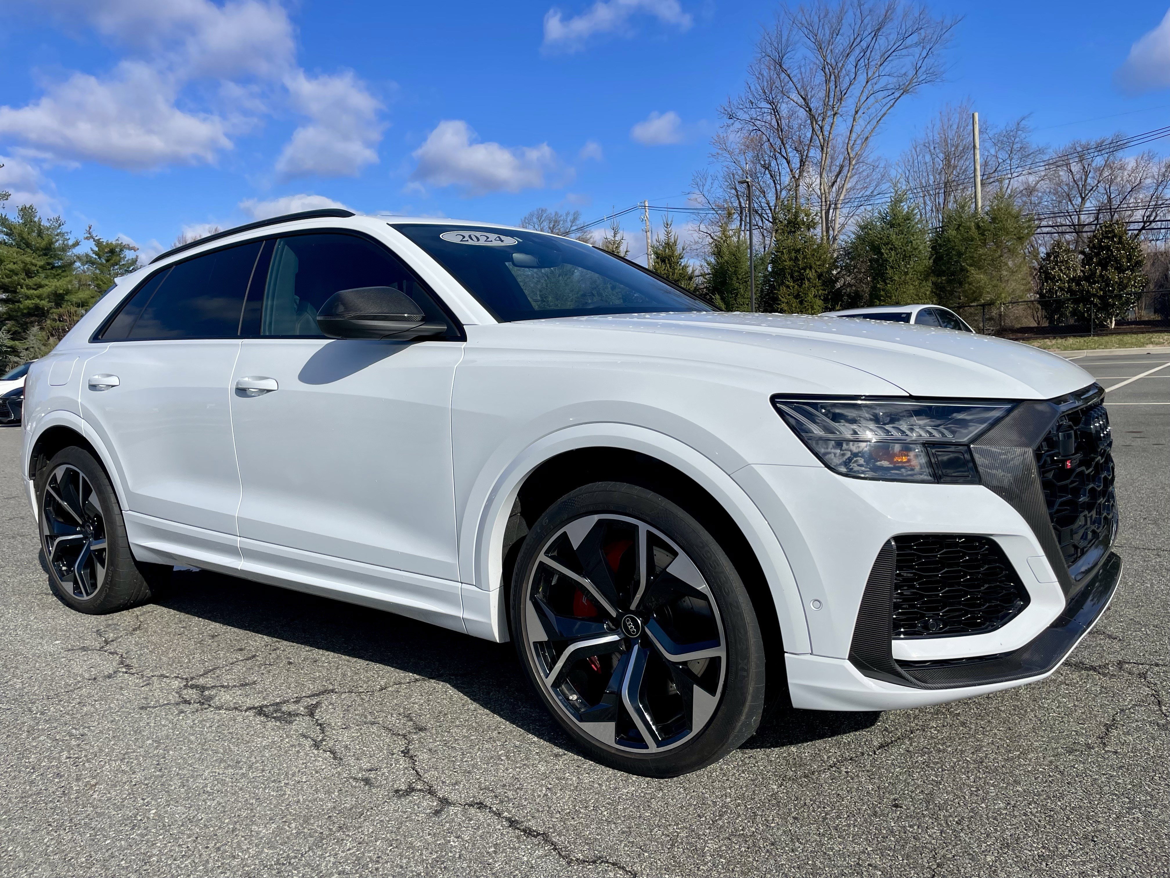 Used 2024 Audi RS Q8 4.0T image 3