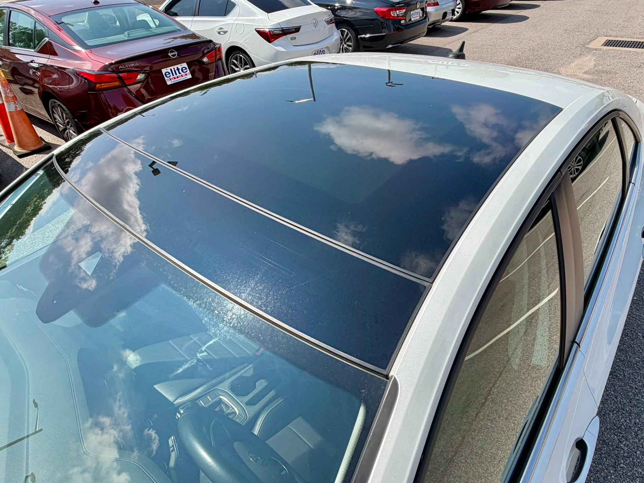 Used 2023 Volkswagen Jetta SE w/ Panoramic Sunroof Package FWD image 16