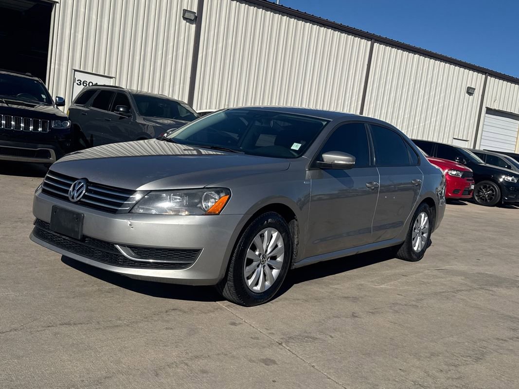 Used 2014 Volkswagen Passat 1.8T Wolfsburg Edition
