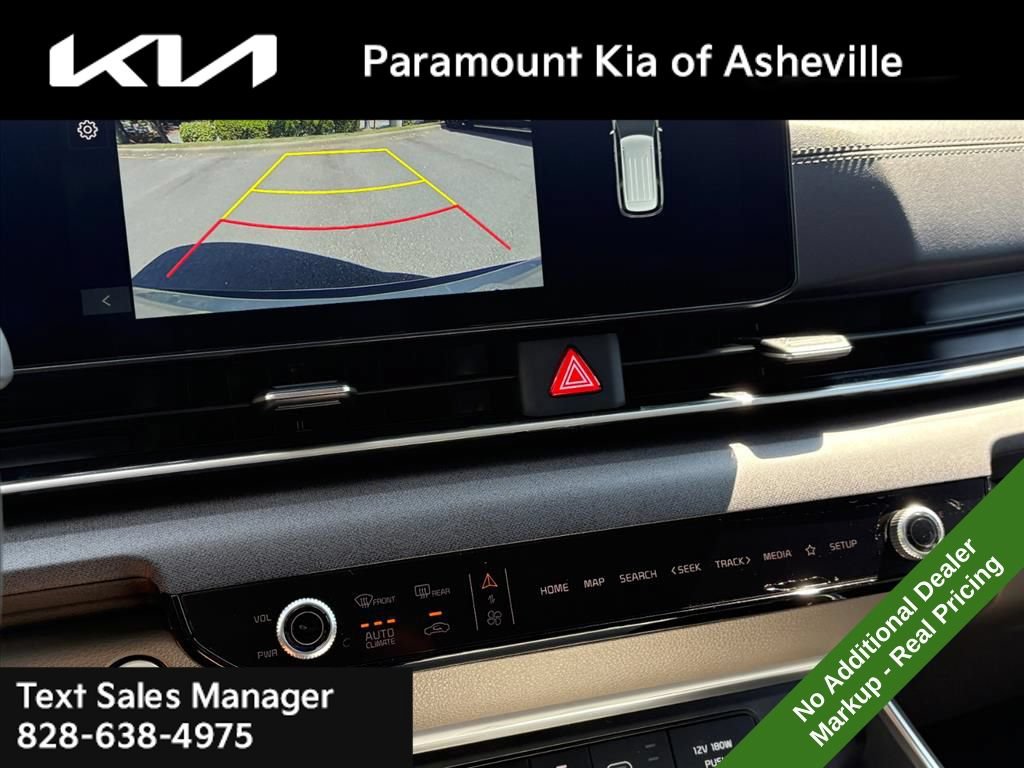 New 2026 Kia Carnival EX FWD image 10