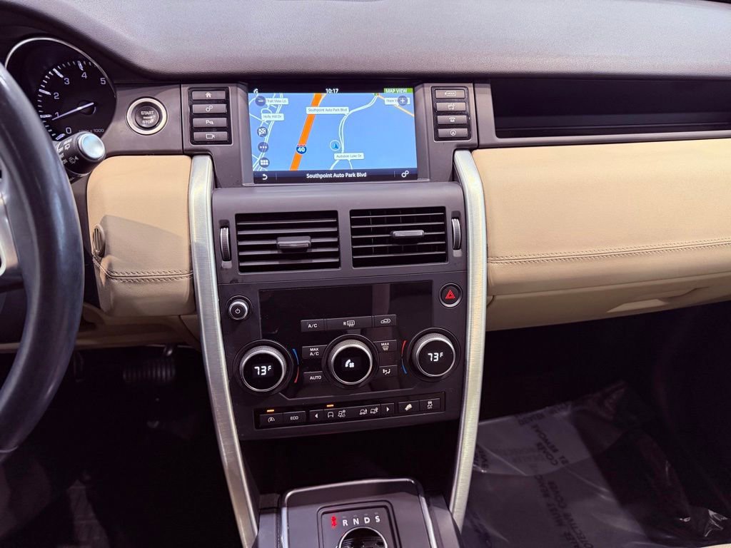 Used 2016 Land Rover Discovery Sport HSE image 25