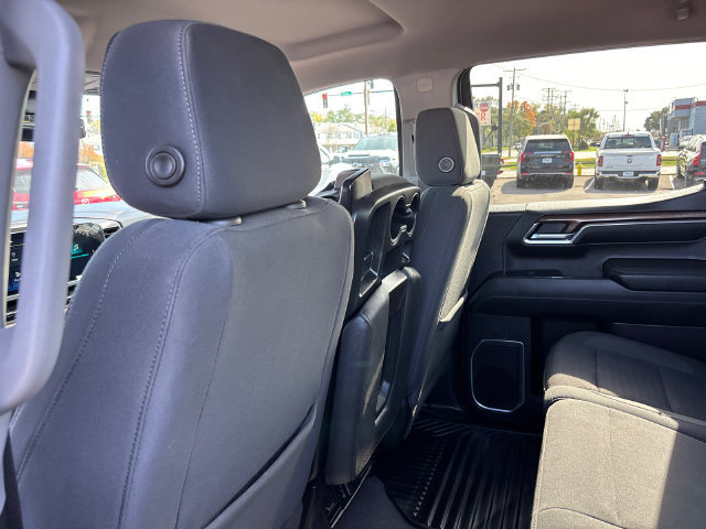 Used 2023 Chevrolet Silverado 1500 LT AWD/4WD image 9