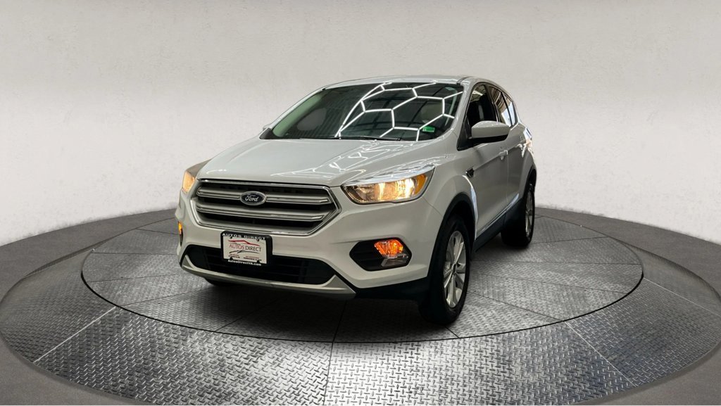 Used 2019 Ford Escape SE image 4