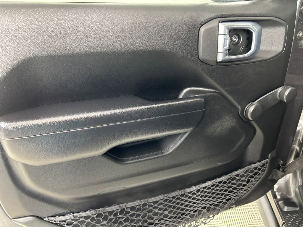 Used 2022 Jeep Gladiator Sport image 18