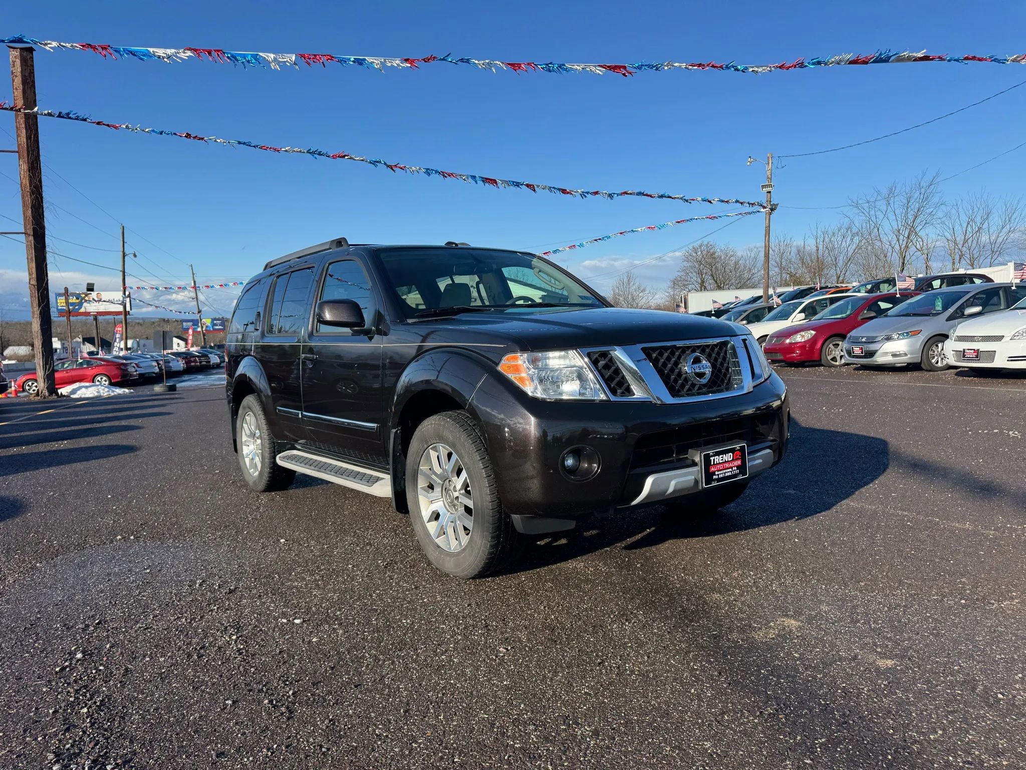 Used 2011 Nissan Pathfinder LE w/ Navigation Pkg image 8