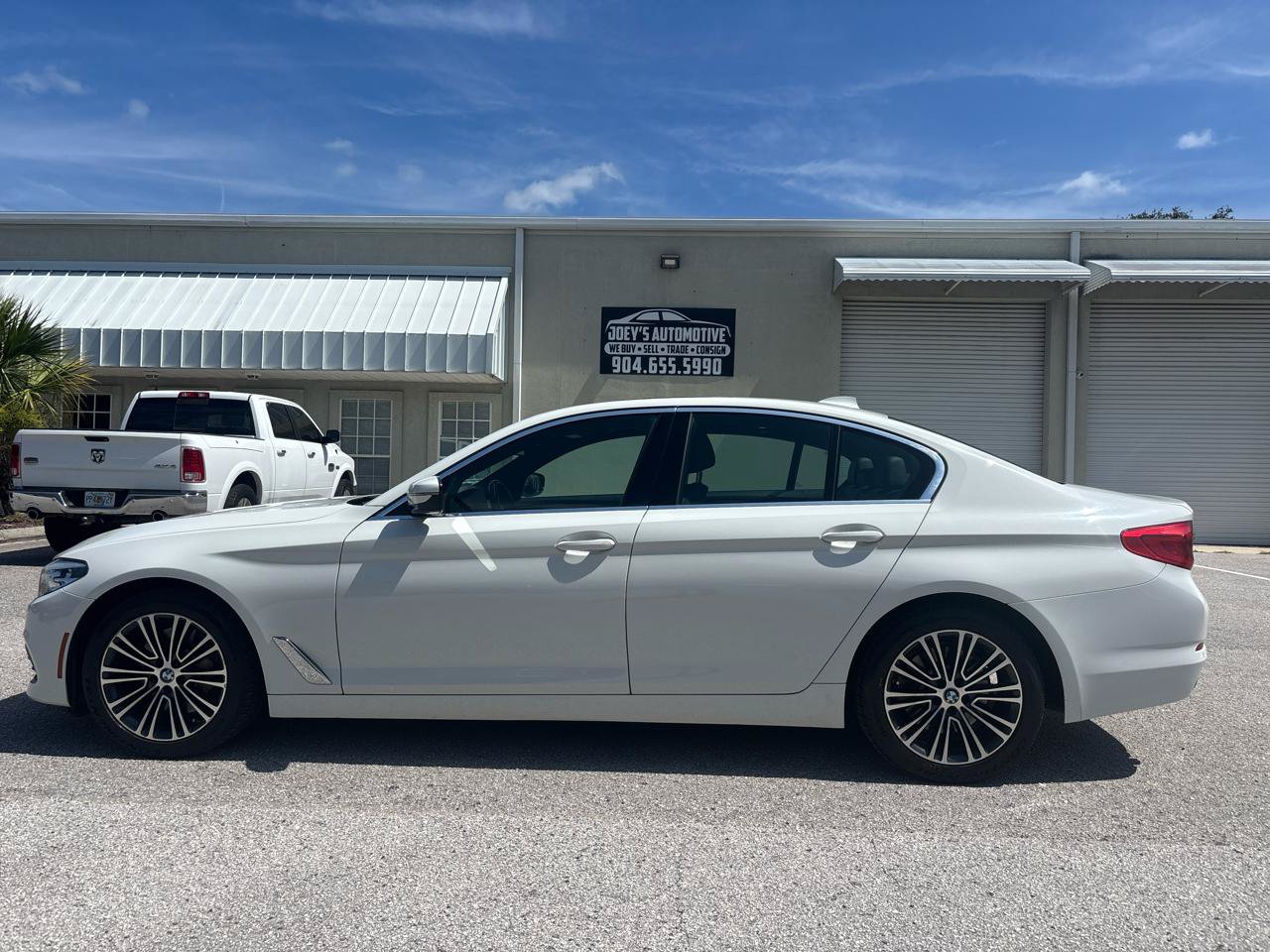 Used 2019 BMW 530i RWD image 1
