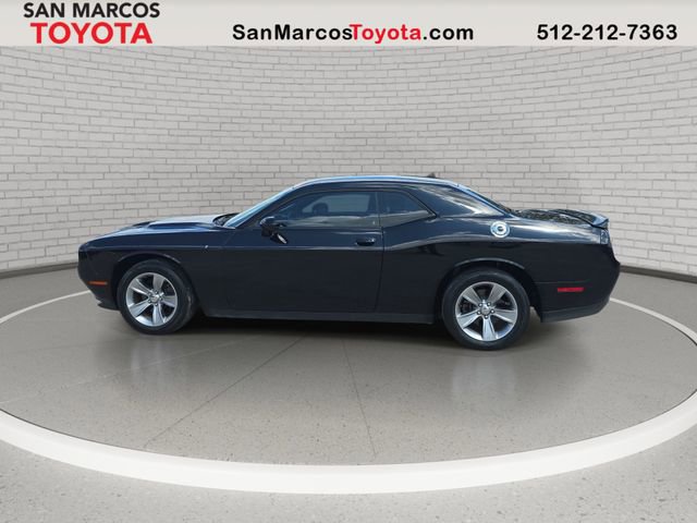 Used 2019 Dodge Challenger SXT image 8