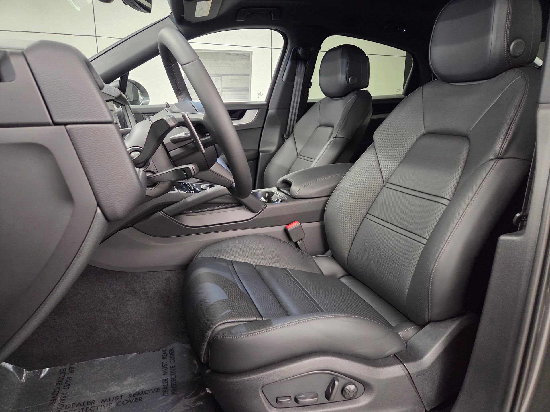 New 2026 Porsche Cayenne Base image 5