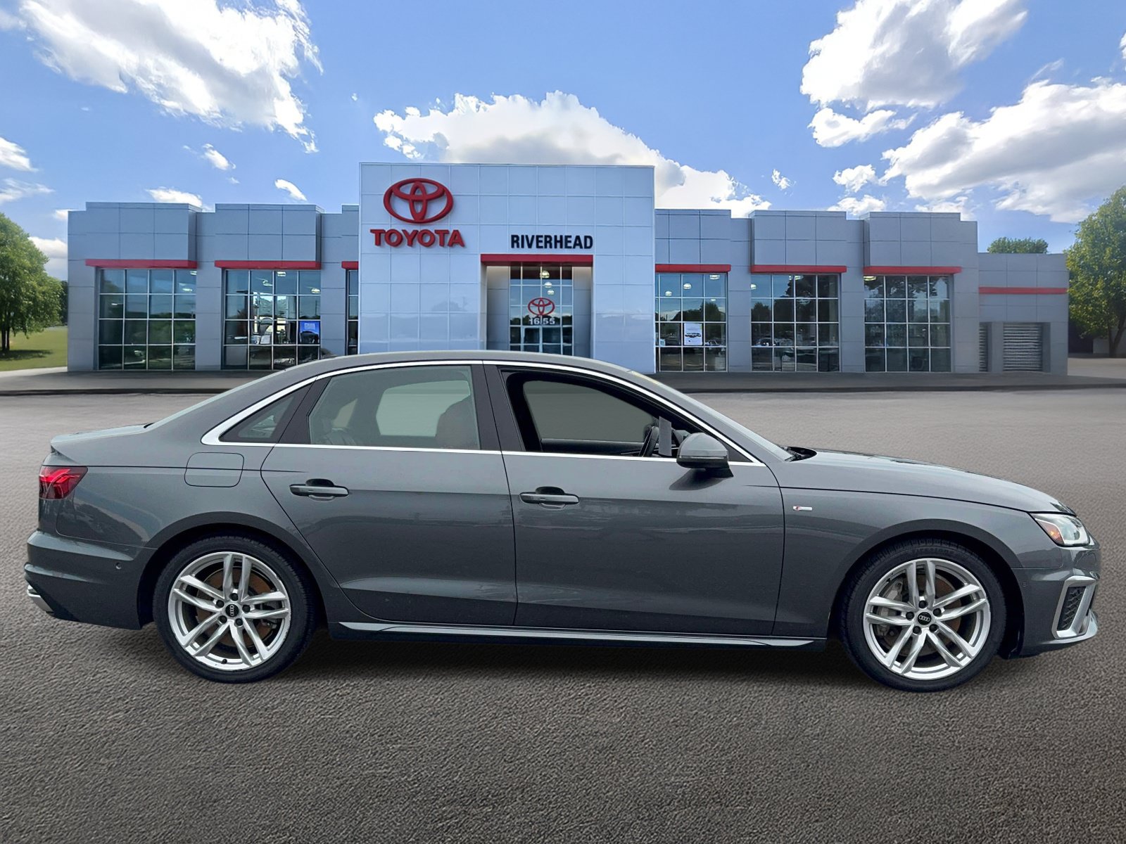 Used 2023 Audi A4 2.0T Prestige w/ Prestige Package AWD/4WD image 3