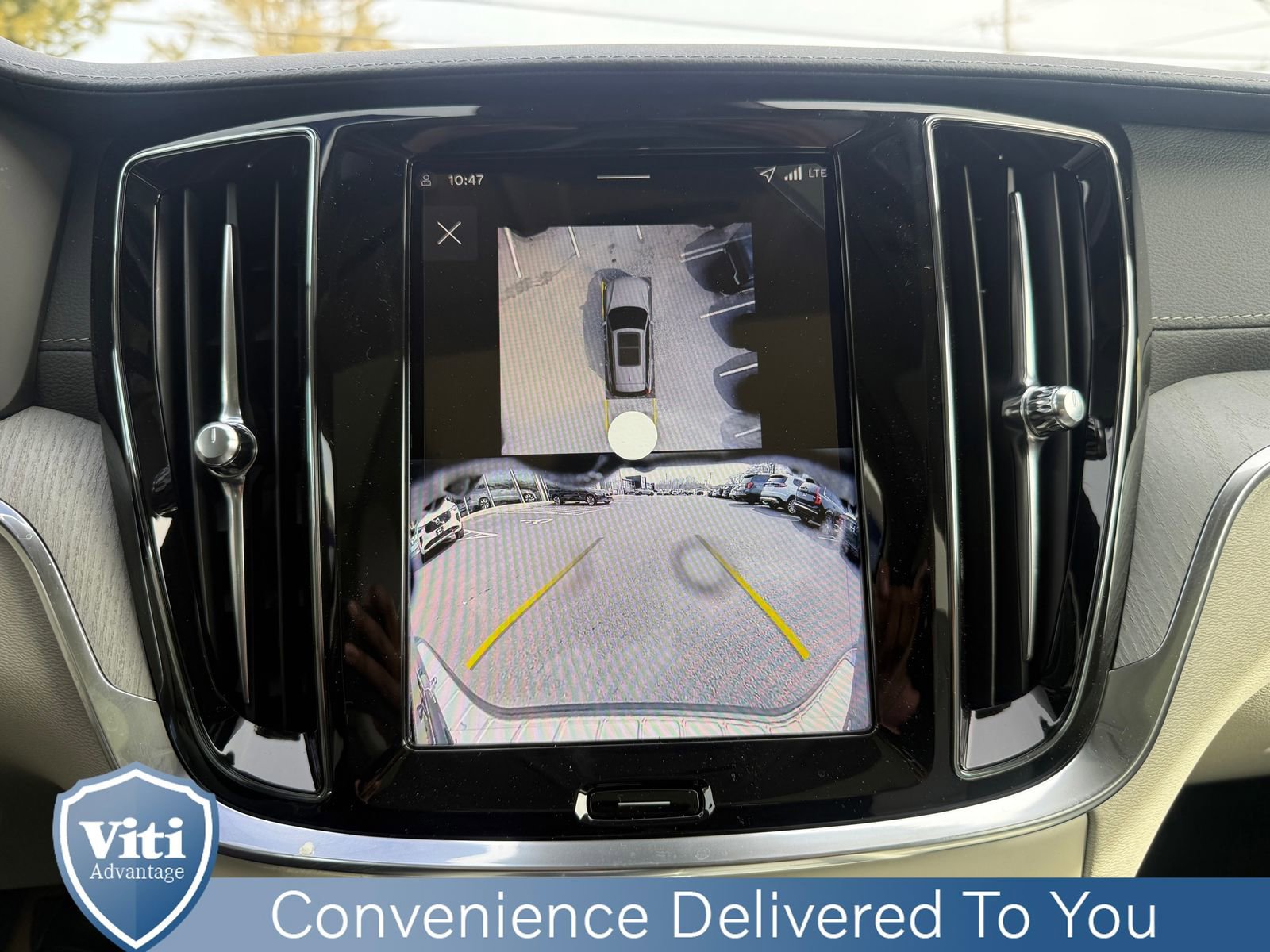 New 2026 Volvo V60 B5 Cross Country Ultra w/ Protection Package Premier image 16