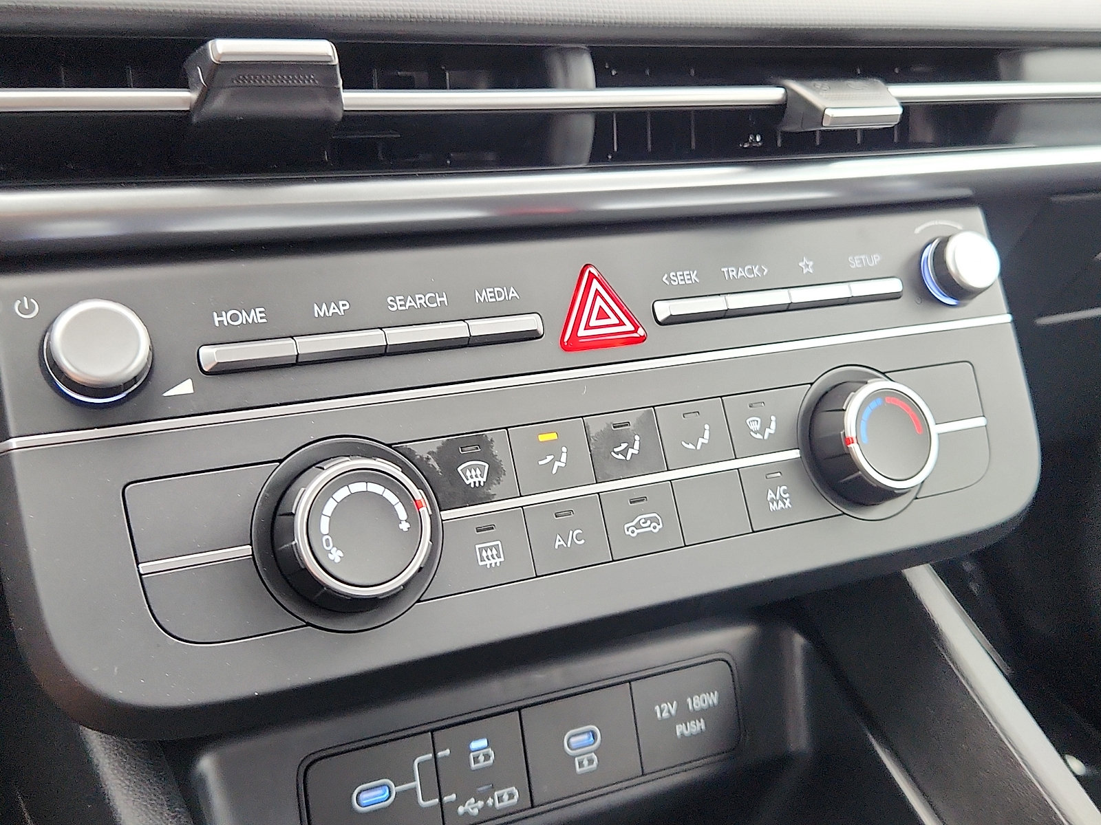 Used 2026 Hyundai Tucson SE FWD image 16